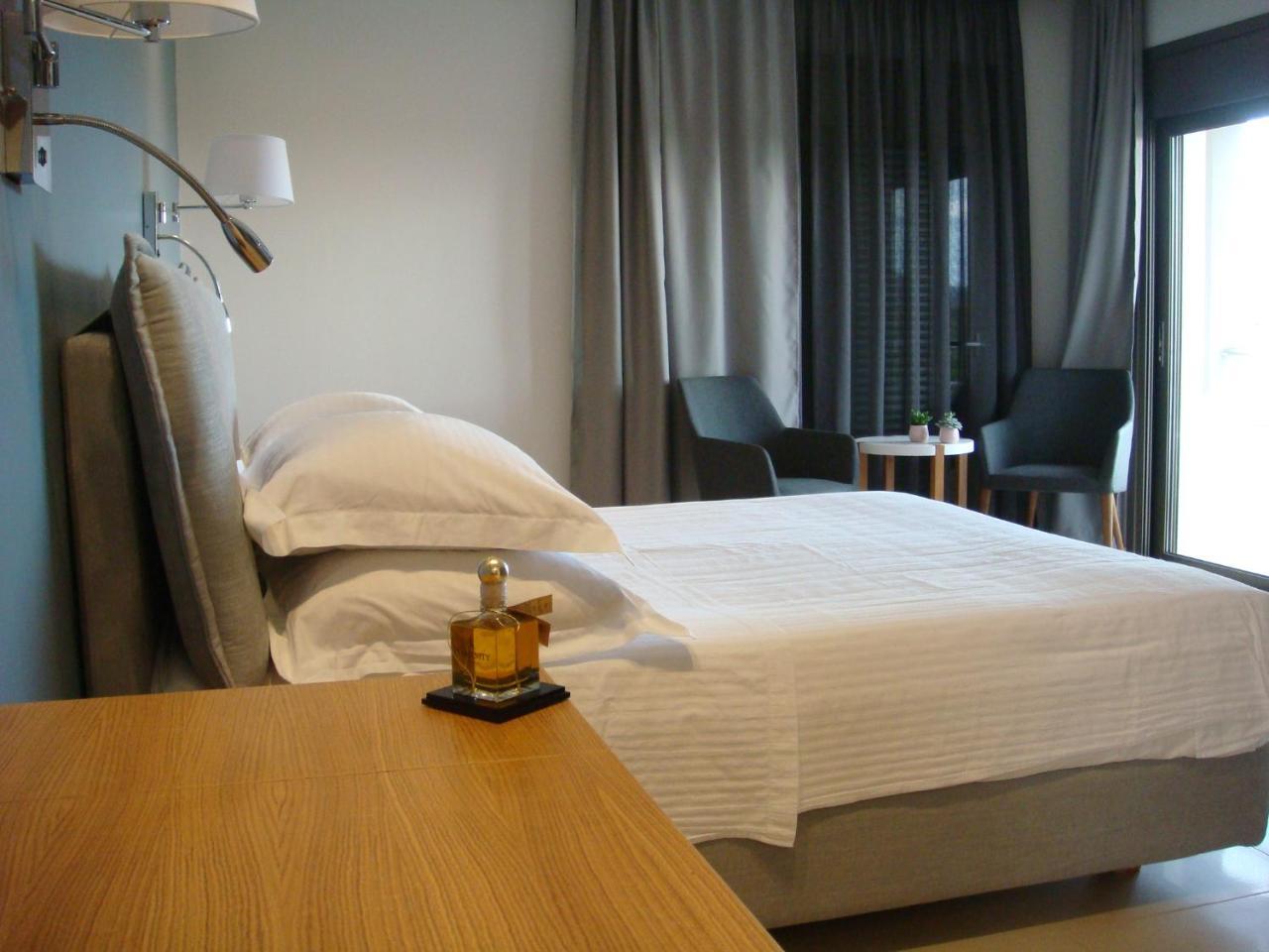 Double Bay Beach Hotel Елафонісос Екстер'єр фото